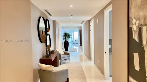 300 Biscayne Boulevard Way Miami FL 33131
