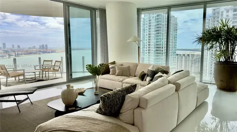 300 Biscayne Boulevard Way Miami FL 33131