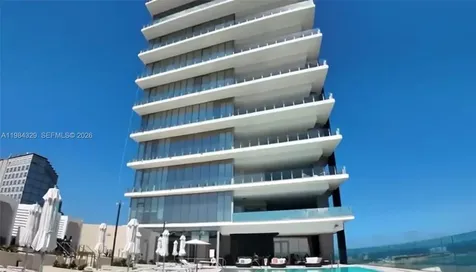 300 Biscayne Boulevard Way Miami FL 33131
