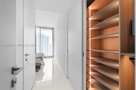 300 Biscayne Boulevard Way Miami FL 33131