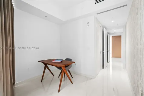 300 Biscayne Boulevard Way Miami FL 33131