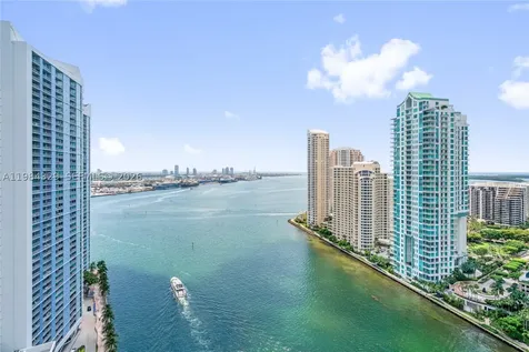 300 Biscayne Boulevard Way Miami FL 33131