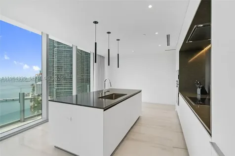 300 Biscayne Boulevard Way Miami FL 33131