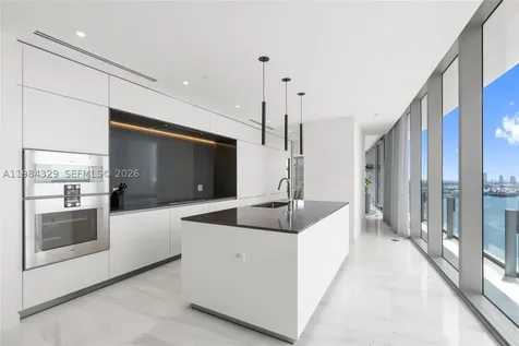 300 Biscayne Boulevard Way Miami FL 33131