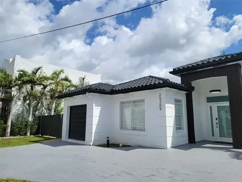 25209 SW 134th Avenue Homestead FL 33032