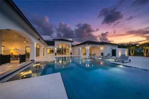 15620 SW 188th Court Miami FL 33187