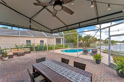 627 Willow Bend Road Weston FL 33327
