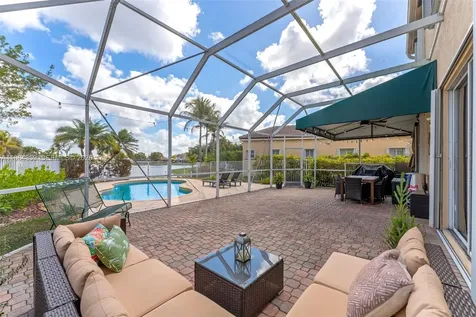 627 Willow Bend Road Weston FL 33327