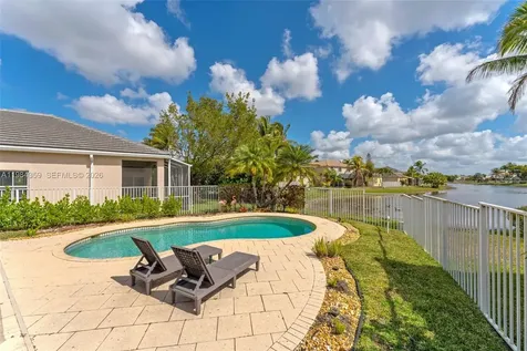 627 Willow Bend Road Weston FL 33327
