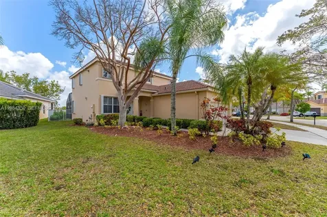 627 Willow Bend Road Weston FL 33327