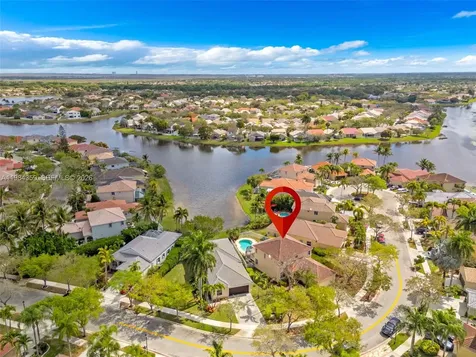 627 Willow Bend Road Weston FL 33327