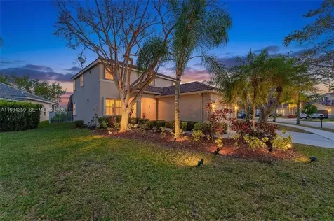 627 Willow Bend Road Weston FL 33327
