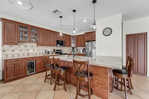 627 Willow Bend Road Weston FL 33327