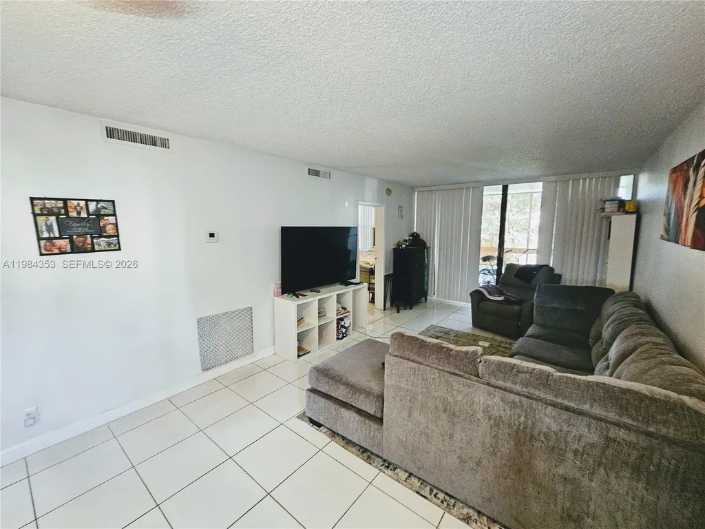 8429 Forest Hills Drive Coral Springs FL 33065