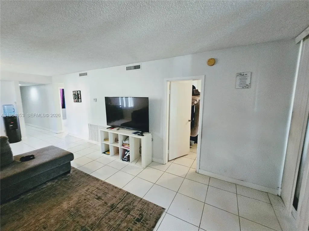 8429 Forest Hills Drive Coral Springs FL 33065