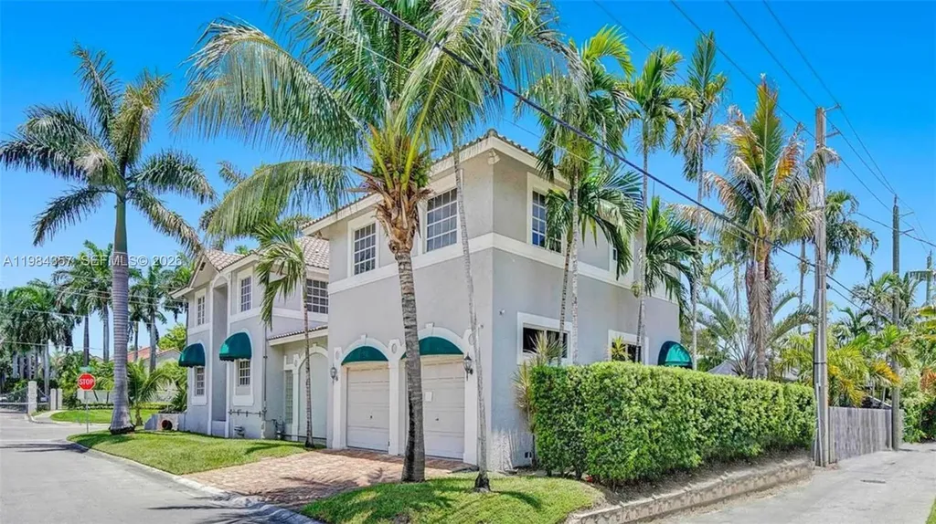 851 N 11th Avenue Hollywood FL 33019