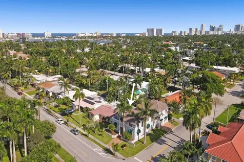 851 N 11th Avenue Hollywood FL 33019