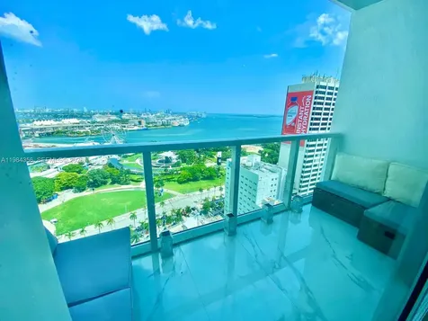 253 NE 2nd Street Miami FL 33132