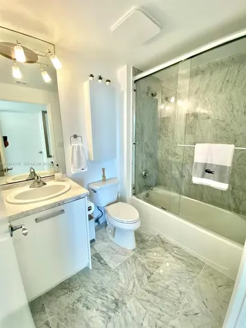 253 NE 2nd Street Miami FL 33132