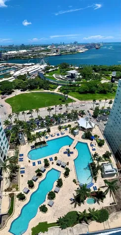 253 NE 2nd Street Miami FL 33132