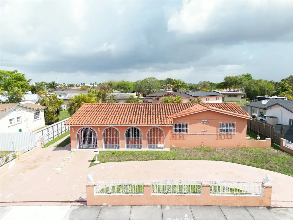 2791 Village Green Drive Miami FL 33175