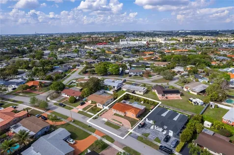2791 Village Green Drive Miami FL 33175