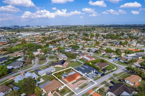 2791 Village Green Drive Miami FL 33175