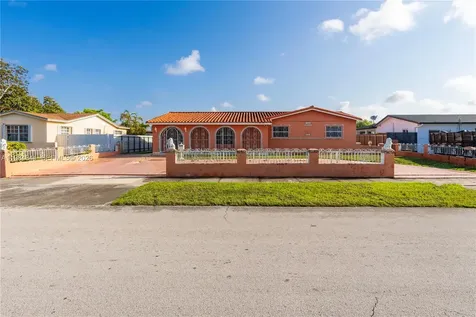2791 Village Green Drive Miami FL 33175