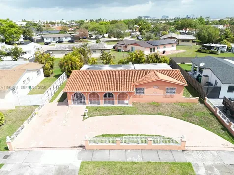 2791 Village Green Drive Miami FL 33175