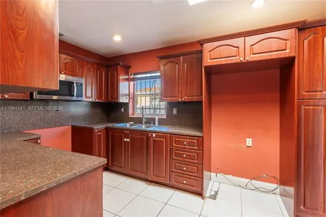 2791 Village Green Drive Miami FL 33175