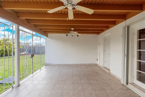 2791 Village Green Drive Miami FL 33175