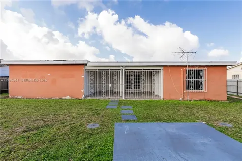 2791 Village Green Drive Miami FL 33175
