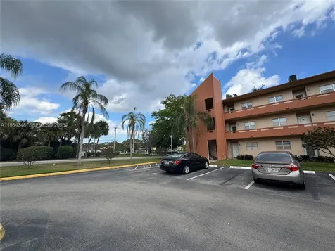 8810 W Mcnab Road Tamarac FL 33321