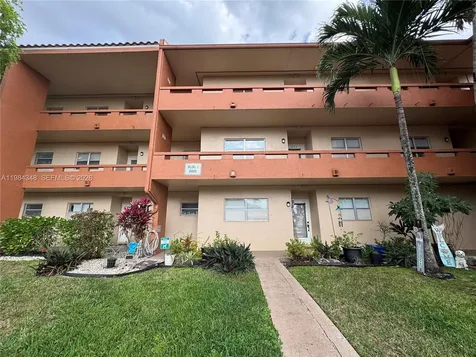 8810 W Mcnab Road Tamarac FL 33321
