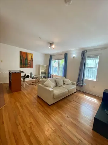 1521 Lenox Avenue Miami Beach FL 33139