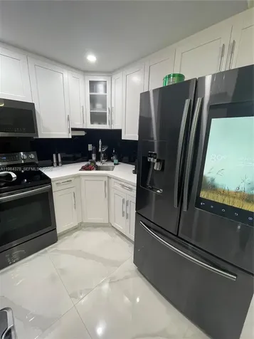 926 Michigan Avenue Miami Beach FL 33139