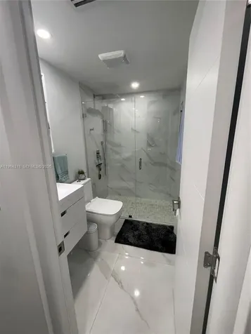 926 Michigan Avenue Miami Beach FL 33139