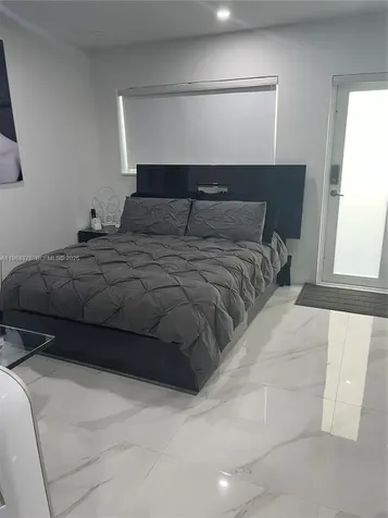 926 Michigan Avenue Miami Beach FL 33139