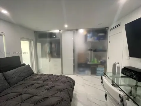 926 Michigan Avenue Miami Beach FL 33139