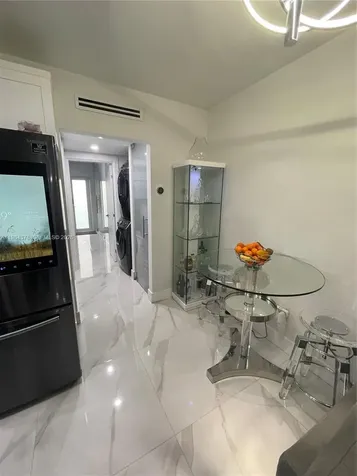 926 Michigan Avenue Miami Beach FL 33139