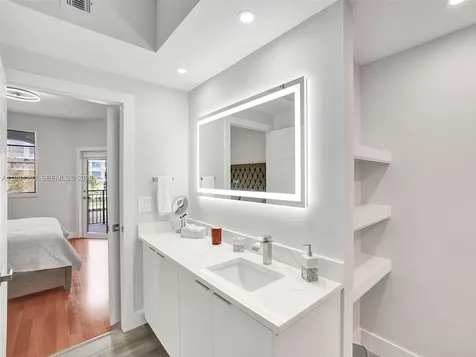 3245 NE 184th Street Aventura FL 33160