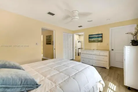 222 SW 7th Street Dania Beach FL 33004