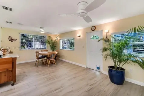 222 SW 7th Street Dania Beach FL 33004
