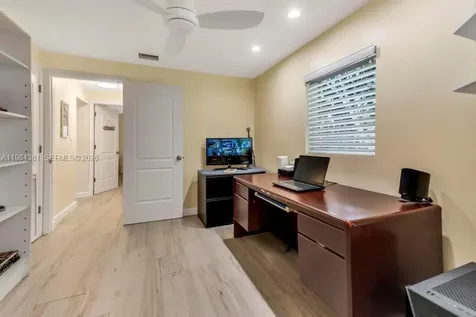 222 SW 7th Street Dania Beach FL 33004