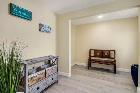 222 SW 7th Street Dania Beach FL 33004