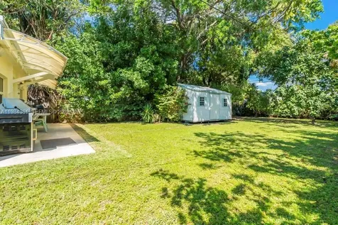 222 SW 7th Street Dania Beach FL 33004