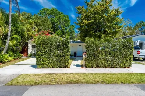 222 SW 7th Street Dania Beach FL 33004