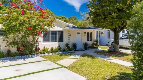 222 SW 7th Street Dania Beach FL 33004