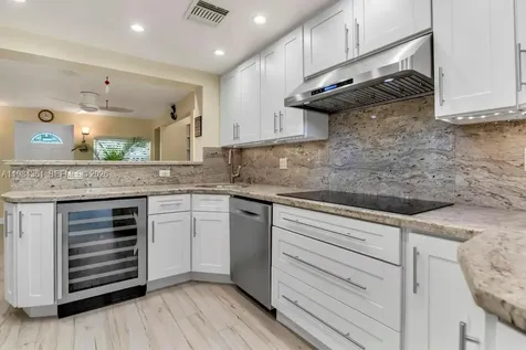 222 SW 7th Street Dania Beach FL 33004
