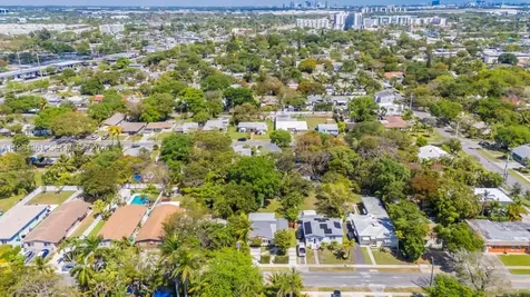 222 SW 7th Street Dania Beach FL 33004